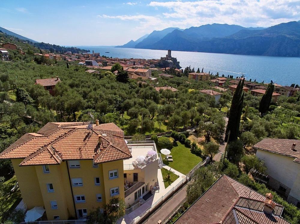La Pervinca Apartments Malcesine Exterior foto